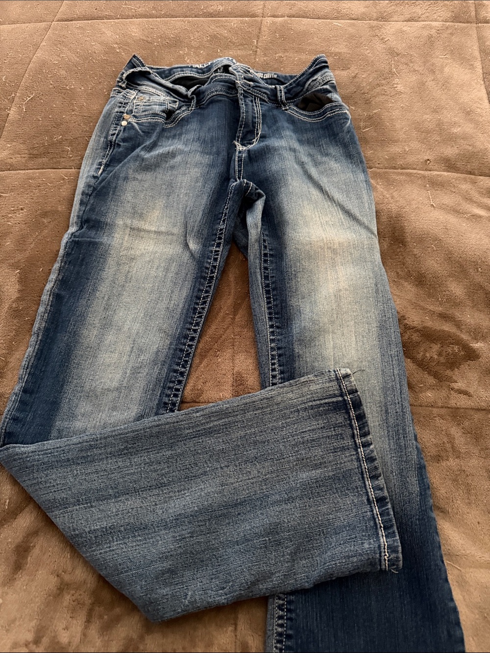 Wallflower Women's Medium Faded Blue Straight-Leg Jeans